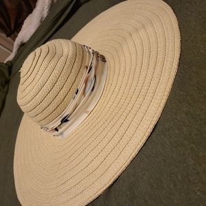 Beach hat